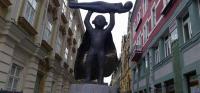 Imagine atasata: statuie-mercy-2-728x336.jpg